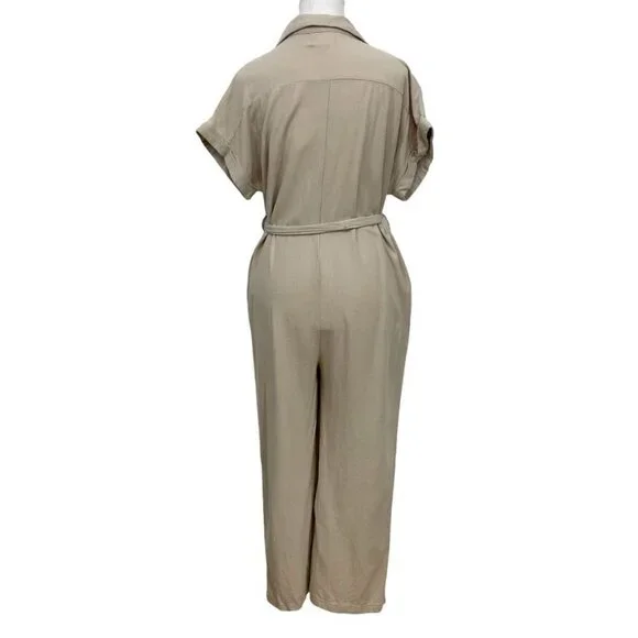 LOST + WANDER LINEN BLEND SAFARI BELTED CROPPED JUMPSUIT IN BEIGE - S - Picture 4 of 10